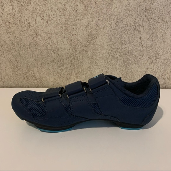 Giro Rev Womens Cycling Shoes Midnight Blue 49 or 8.5 - Picture 8 of 11